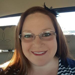 Meet your Posher, Candie